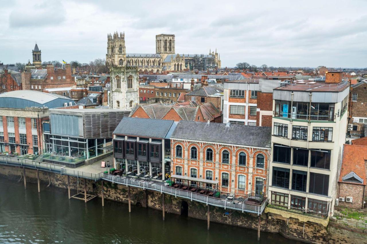 Radisson Hotel York Exterior photo